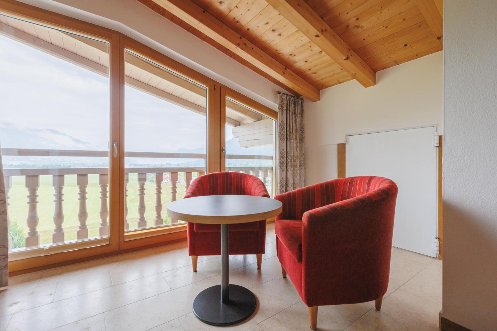 Hin&Weg Das Aparthotel Ried im Zillertal Exterior foto