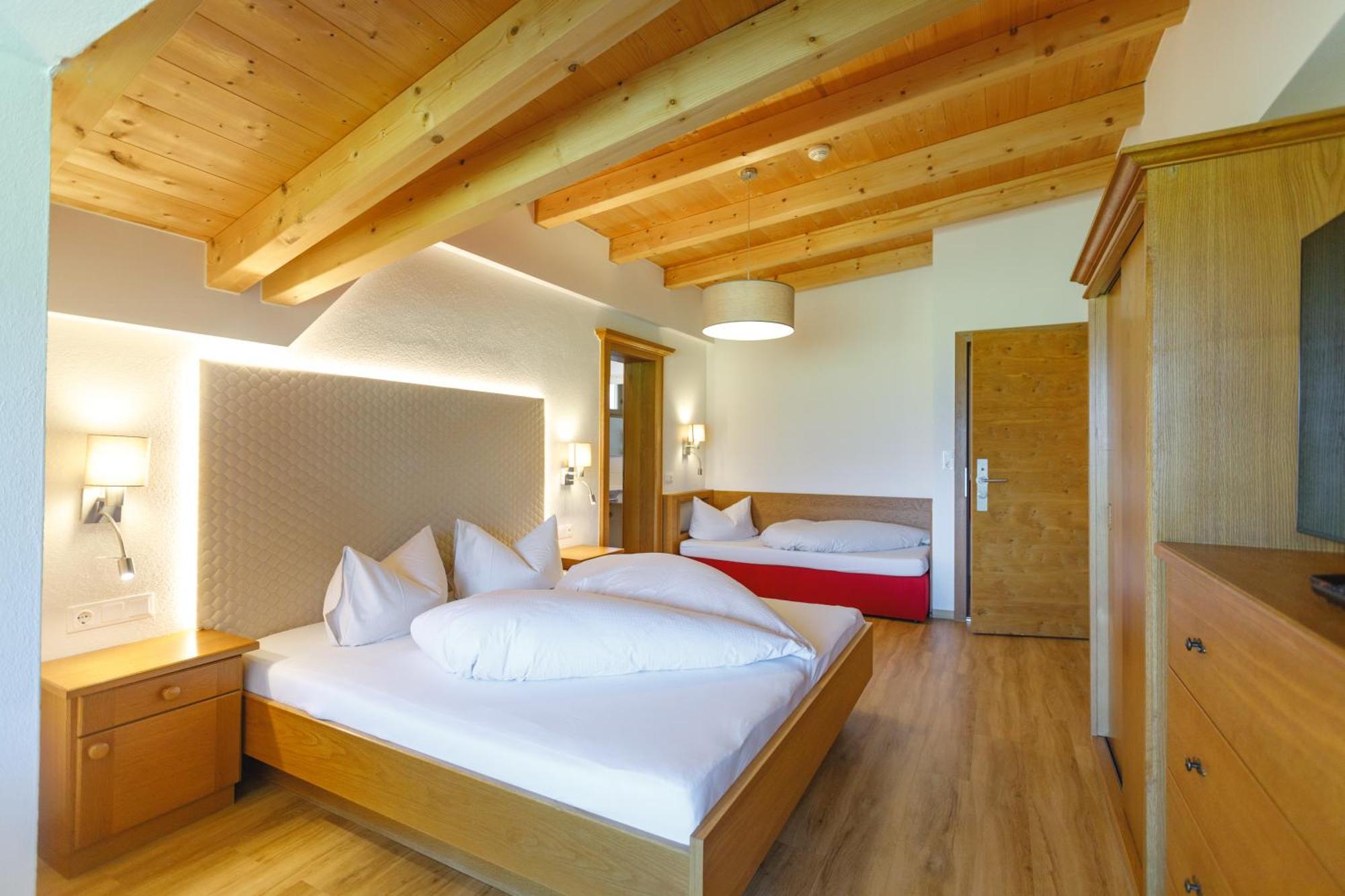 Hin&Weg Das Aparthotel Ried im Zillertal Exterior foto