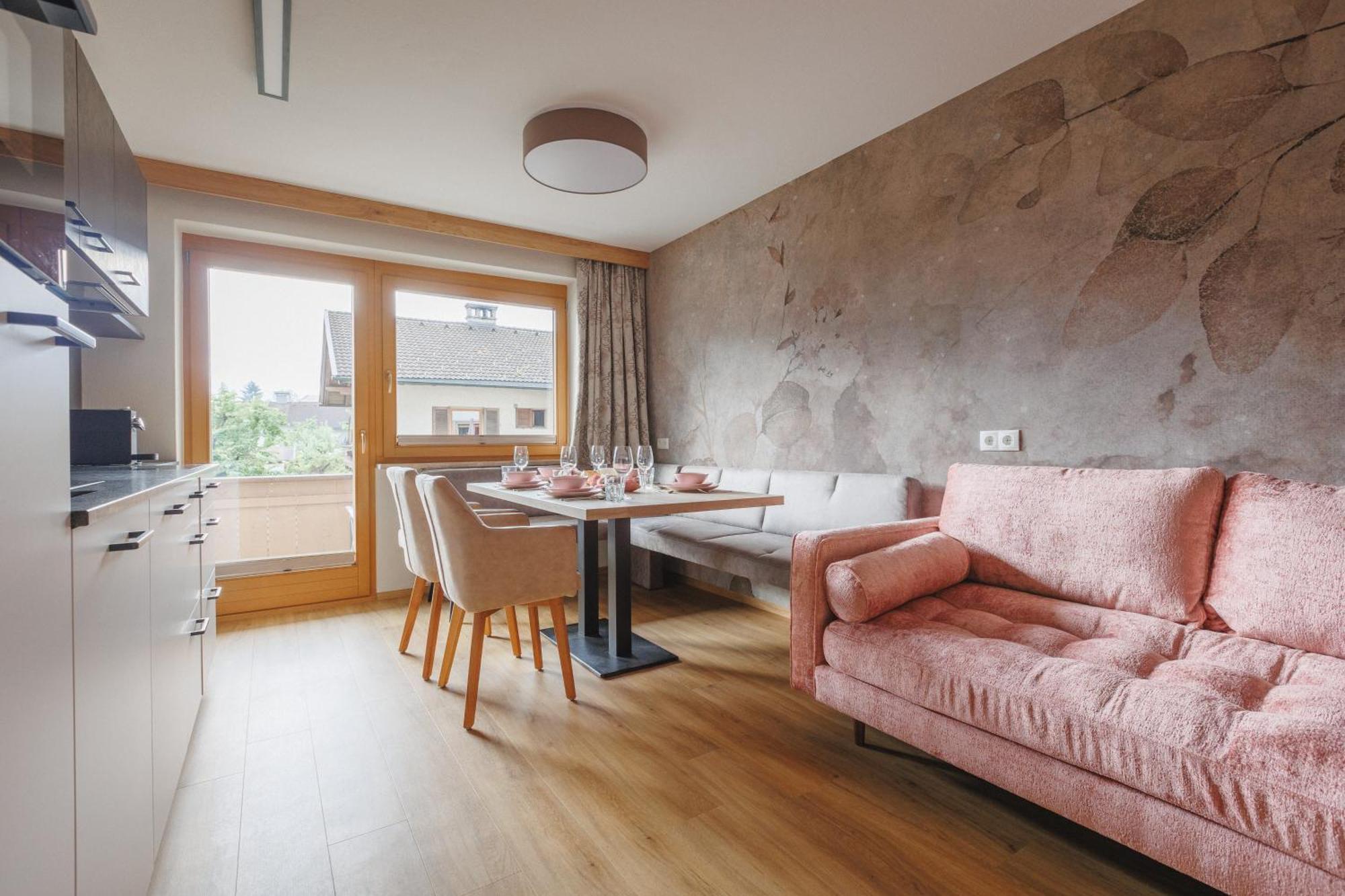 Hin&Weg Das Aparthotel Ried im Zillertal Exterior foto